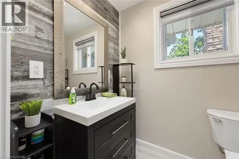 29 Woodland Drive Cambridge ON N1R 2X7