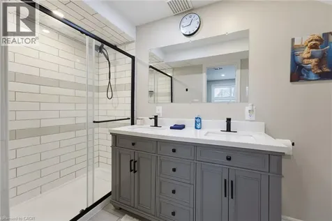 29 Woodland Drive Cambridge ON N1R 2X7