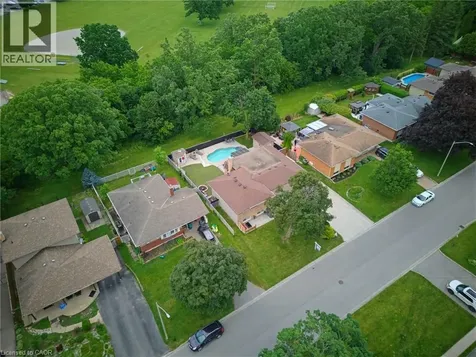 29 Woodland Drive Cambridge ON N1R 2X7