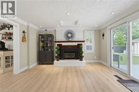 29 Woodland Drive Cambridge ON N1R 2X7