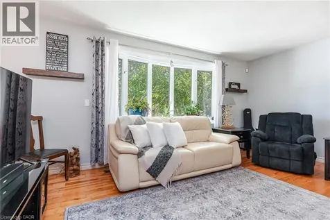 18 Mayberry Place Stratford ON N5A 6Z7