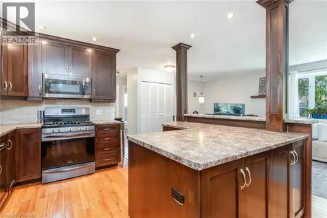 18 Mayberry Place Stratford ON N5A 6Z7