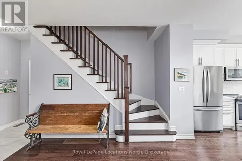 16 Greaves Avenue Collingwood ON L9Y 0Z5