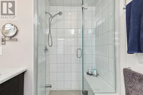 16 Greaves Avenue Collingwood ON L9Y 0Z5