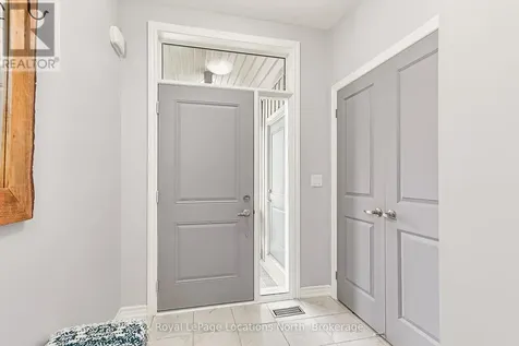 16 Greaves Avenue Collingwood ON L9Y 0Z5
