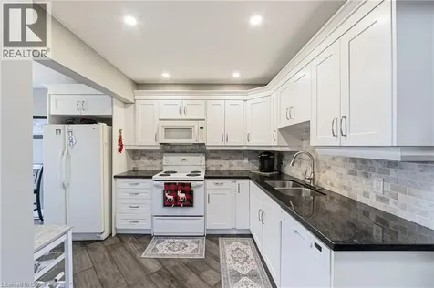 18 Westmoreland Lane Haldimand ON N1A 2W1