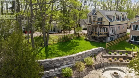 2026 River Road West Wasaga Beach ON L9Z 2W1
