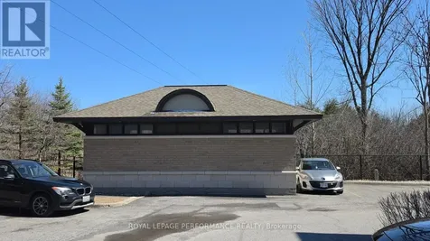 655 Beauparc Private Ottawa ON K1J 0B6