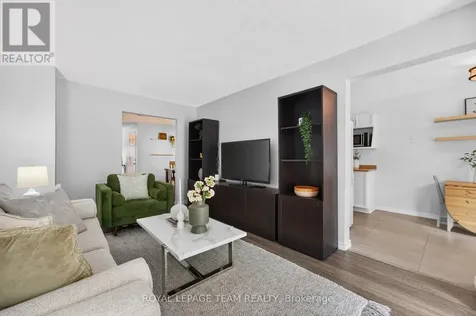 121 Cedarock Drive Ottawa ON K2M 2H5