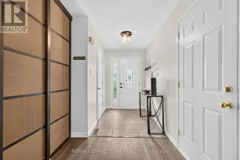 121 Cedarock Drive Ottawa ON K2M 2H5
