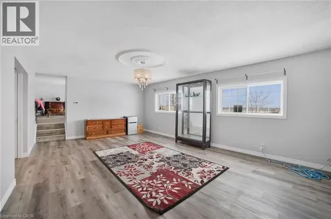 965 Highland Road East Stoney Creek ON L8J 3G1