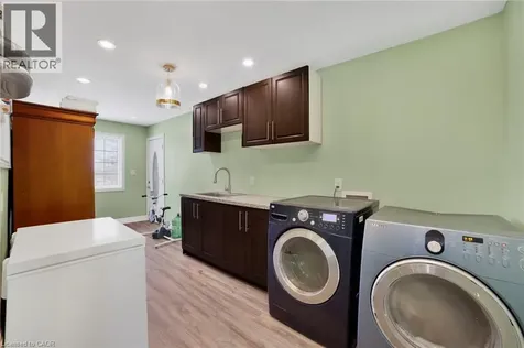 965 Highland Road East Stoney Creek ON L8J 3G1