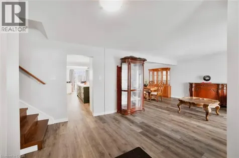 965 Highland Road East Stoney Creek ON L8J 3G1