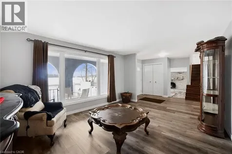 965 Highland Road East Stoney Creek ON L8J 3G1