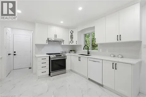 292 Thorncrest Drive Waterloo ON N2L 5R5