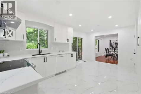 292 Thorncrest Drive Waterloo ON N2L 5R5