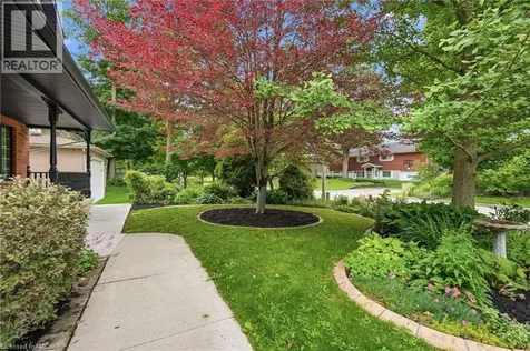 292 Thorncrest Drive Waterloo ON N2L 5R5