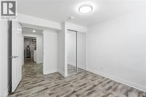 292 Thorncrest Drive Waterloo ON N2L 5R5