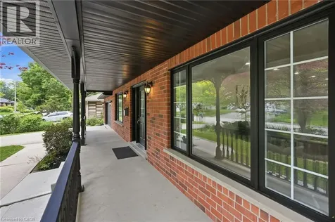 292 Thorncrest Drive Waterloo ON N2L 5R5