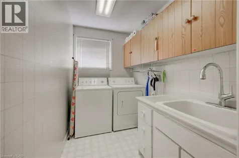 54 Stonegate Drive Kitchener ON N2A 2Z1