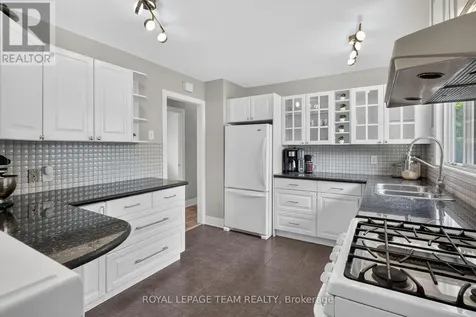 2 Whisperwood Street Ottawa ON K0A 3P0