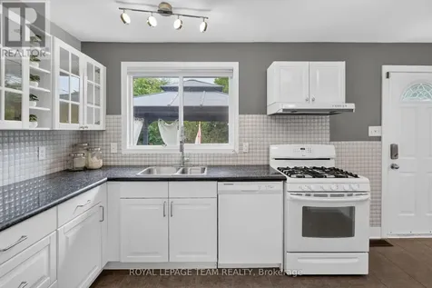 2 Whisperwood Street Ottawa ON K0A 3P0