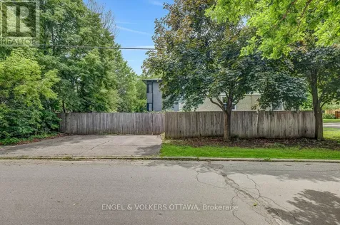 229 Daniel Avenue Ottawa ON K1Y 0C7