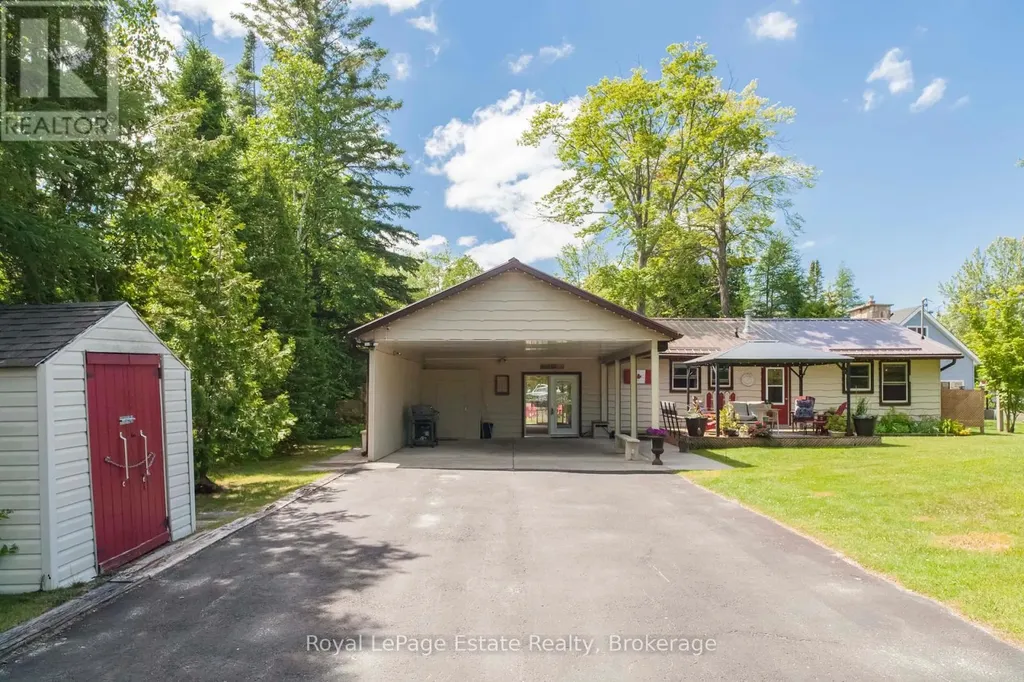 326 Lindsay Street South Bruce Peninsula ON N0H 2G0