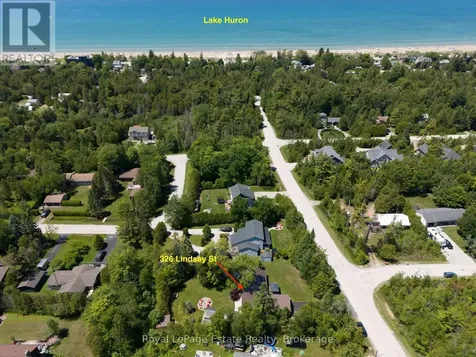 326 Lindsay Street South Bruce Peninsula ON N0H 2G0