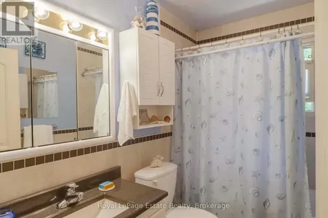 326 Lindsay Street South Bruce Peninsula ON N0H 2G0