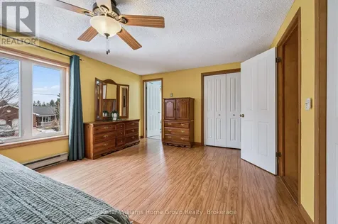 28 Edward Street Mapleton ON N0G 1P0
