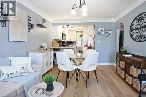 7 Lampton Place Hamilton ON L8H 6J7