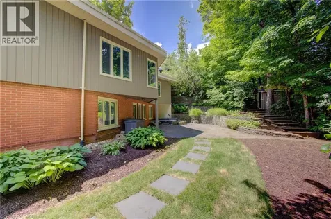 294 Algonquin Drive Waterloo ON N2L 2S8