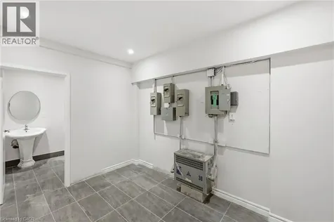 225 Nebo Road Hamilton ON L8W 2E1