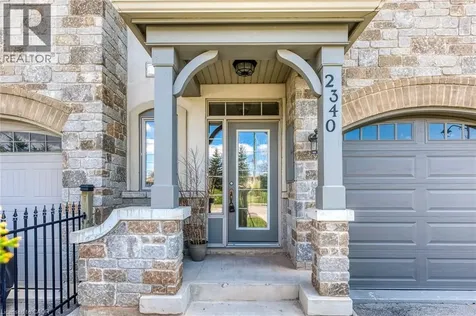 2340 Whistling Springs Crescent Oakville ON L6M 0C3