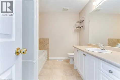 2340 Whistling Springs Crescent Oakville ON L6M 0C3