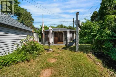 135 Wexford Avenue South Hamilton ON L8K 2N9