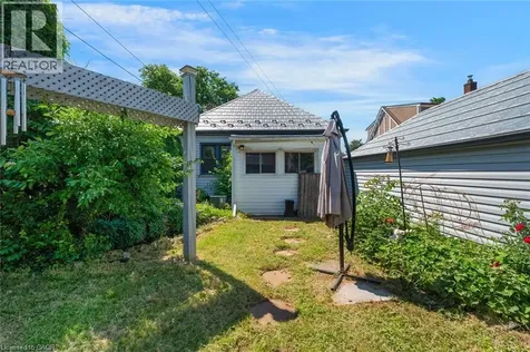 135 Wexford Avenue South Hamilton ON L8K 2N9