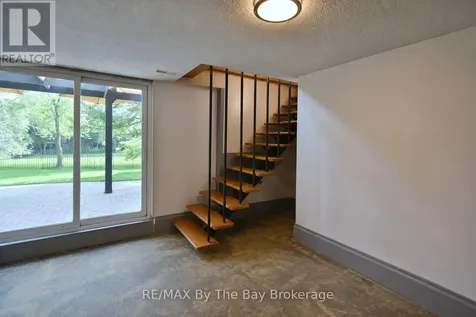 103 Sunnidale Road South Wasaga Beach ON L9Z 2S9