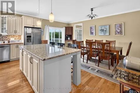 14 Apple Blossom Drive Augusta ON K6V 5T1