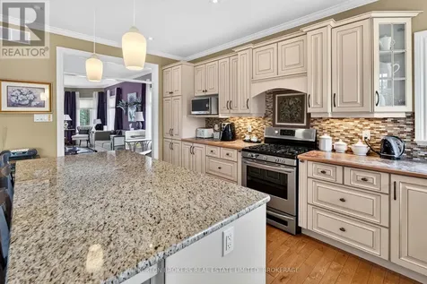 14 Apple Blossom Drive Augusta ON K6V 5T1