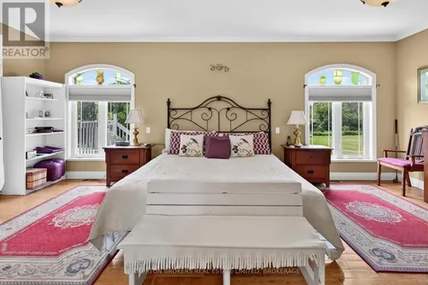 14 Apple Blossom Drive Augusta ON K6V 5T1