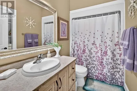 14 Apple Blossom Drive Augusta ON K6V 5T1