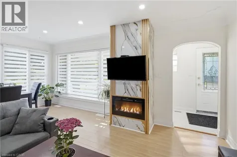 29 Second Street North Stoney Creek ON L8G 1Y8