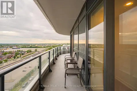 120 Eagle Rock Way Vaughan ON L6A 5C2