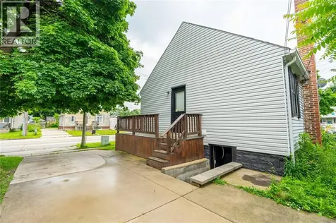 478 Cromwell Street Sarnia ON N7T 3Z1