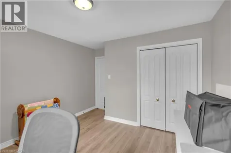 75 Banbury Drive Ancaster ON L9K 1H8