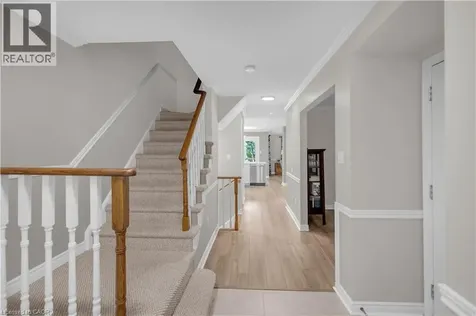 75 Banbury Drive Ancaster ON L9K 1H8