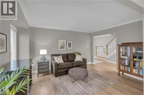 75 Banbury Drive Ancaster ON L9K 1H8