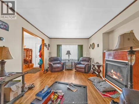 1084 Hickory Windsor ON N8Y 3S1
